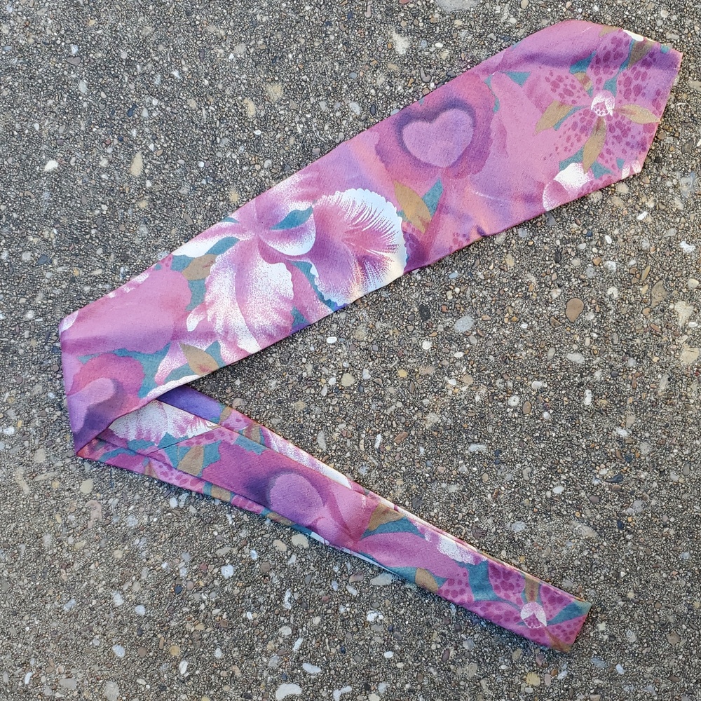 Isaco Pink Flower Mens Tie 100% Silk Made in Italy Spring Easter Design Jsaco